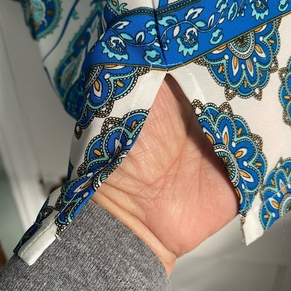 Violet and Claire Tunic Blouse,  with V-neck and 3/4 sleeves Size: 2X - Picture 5 of 13